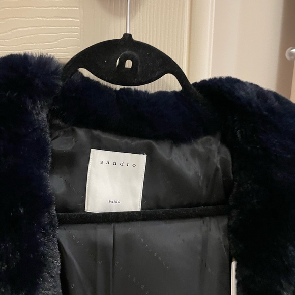 sandro fur coat - Picture 4 of 10